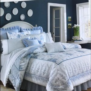 Laura Ashley, Sophia Blue twin conforter set